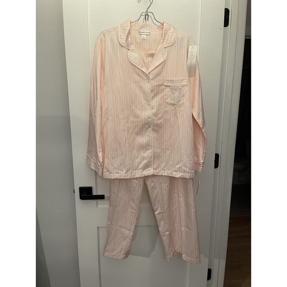 NWT Miss Elaine Pajamas Set Women’s Medium Peach Stripe Shirt Pants Satin 2 Pc - Picture 1 of 5